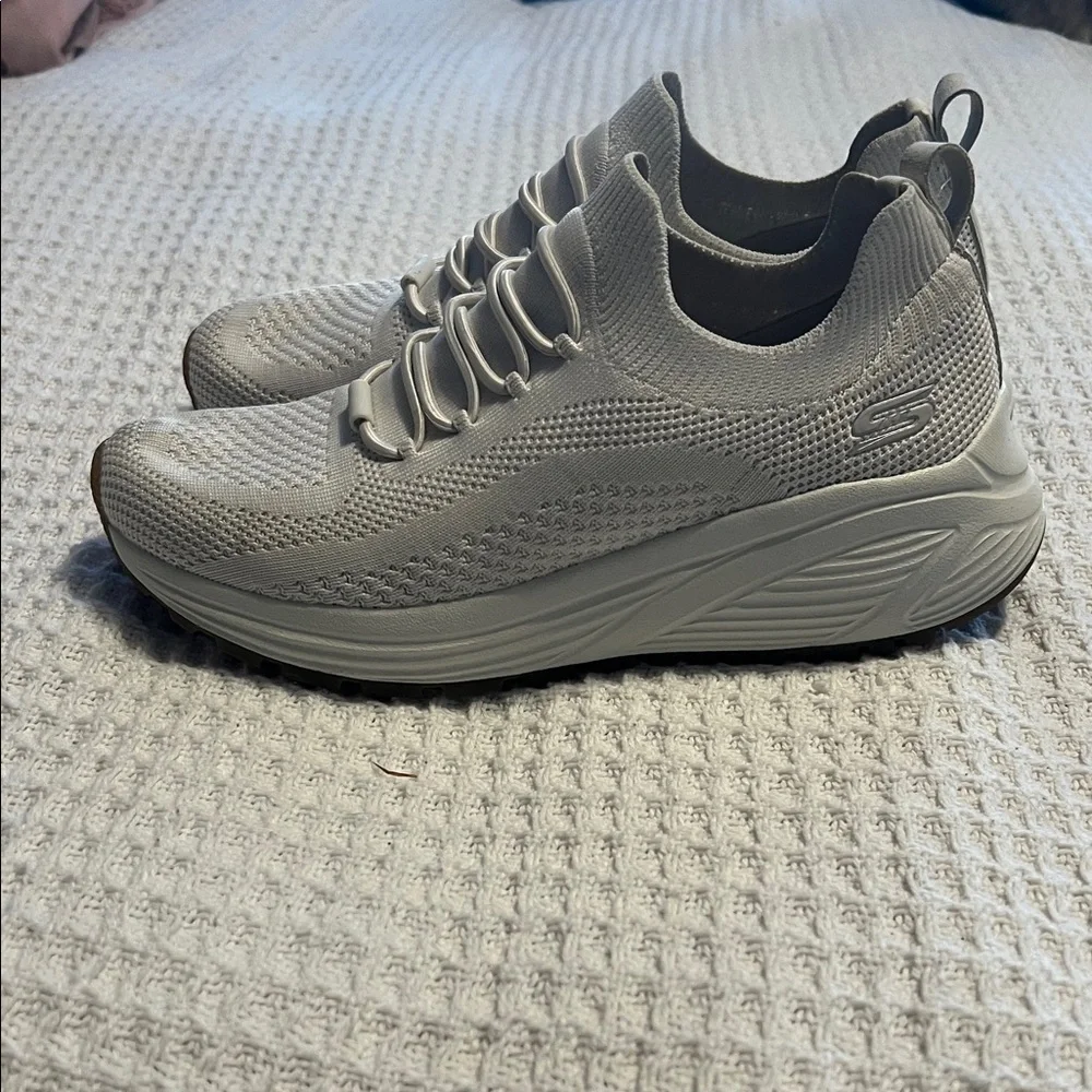 Skechers Women's Gray Sneakers - Picture 3 of 7